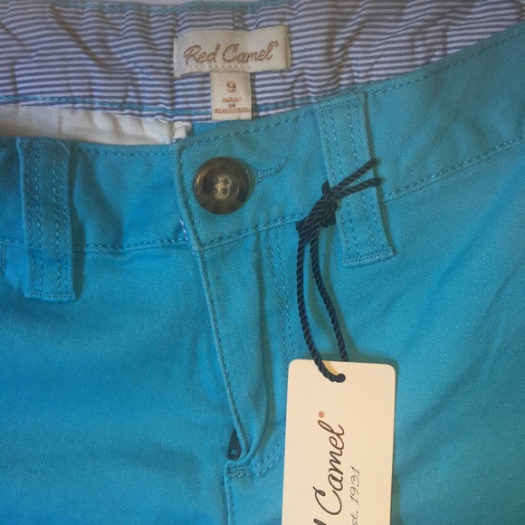 Women’s Shorts - Picture 2 of 2